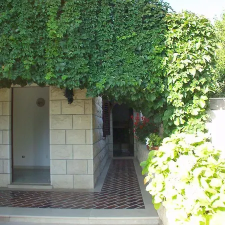 Puntinak 766c Apartament Selca (Brac)